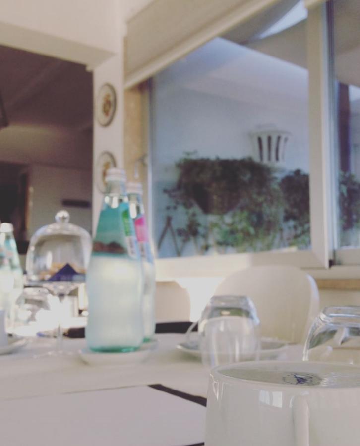 Hotel Domus Lina Fiumicino Zewnętrze zdjęcie