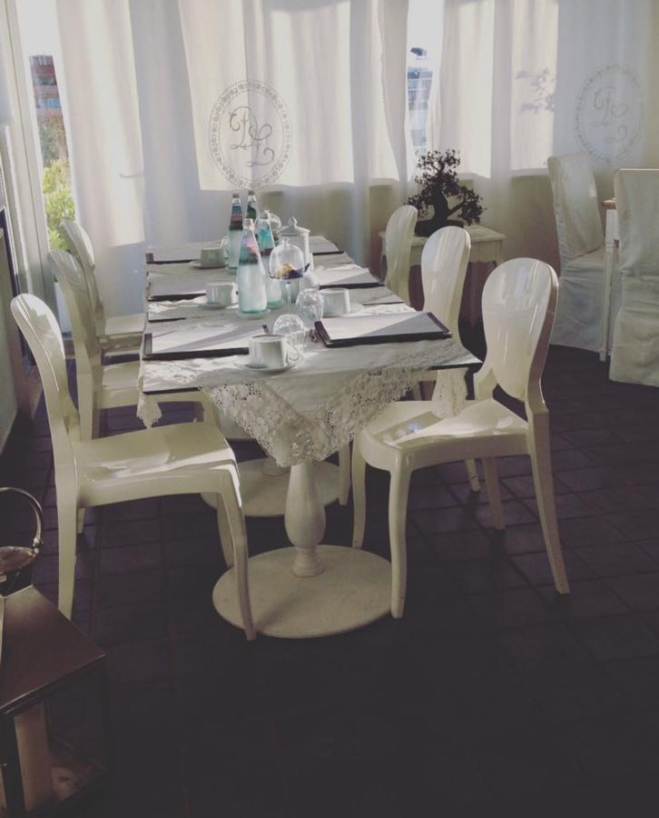 Hotel Domus Lina Fiumicino Zewnętrze zdjęcie