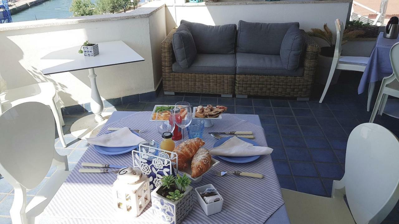 Hotel Domus Lina Fiumicino Zewnętrze zdjęcie